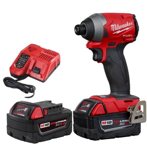 Avvitatore a Impulsi Fuel Milwaukee 18V. 226Nm 2 batt.